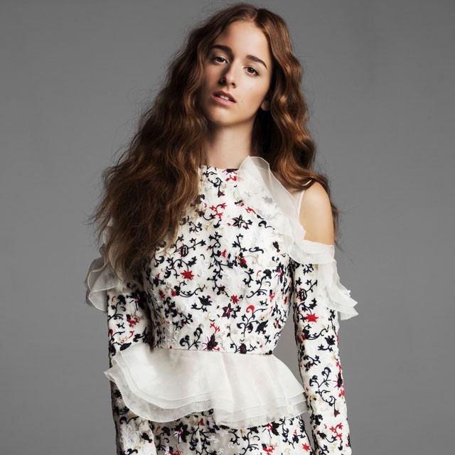 coco konig, jutalomjátek, assassins creed, magyar szineszno, interju, justjared