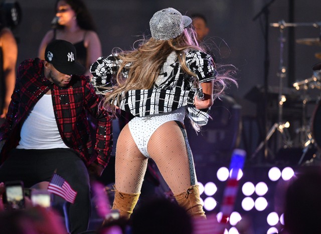 Jennifer Lopez Macys