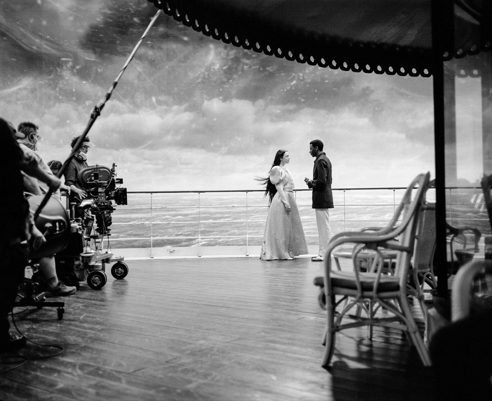 Mihalek Zsuzsa Oscar-díjas díszletberendező személyes tárgyai is feltűnnek a Szegény párák című filmben