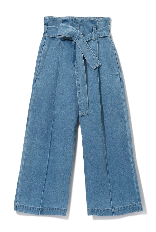 Famer, az örökkévaló: így hordd tavasszal a leguniverzálisabb ruhadarabot!