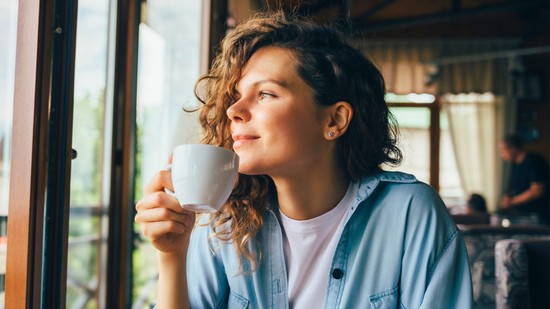 Ez a hétköznapi ital még a májbetegségeket is visszafordíthatja: ideje, hogy erre cseréld a kávédat