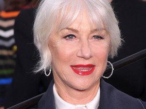 Helen Mirren 72 évesen kifutóra állt és mindenkit levett a lábáról
