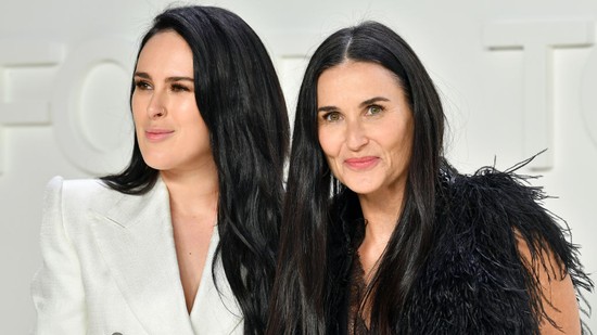 Demi Moore és Bruce Willis lánya édesanyja ikonikus bikinijében pózol - 30 évvel azután, hogy a színésznő viselte