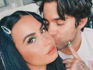 Micsoda tempó! Megkérték Demi Lovato kezét