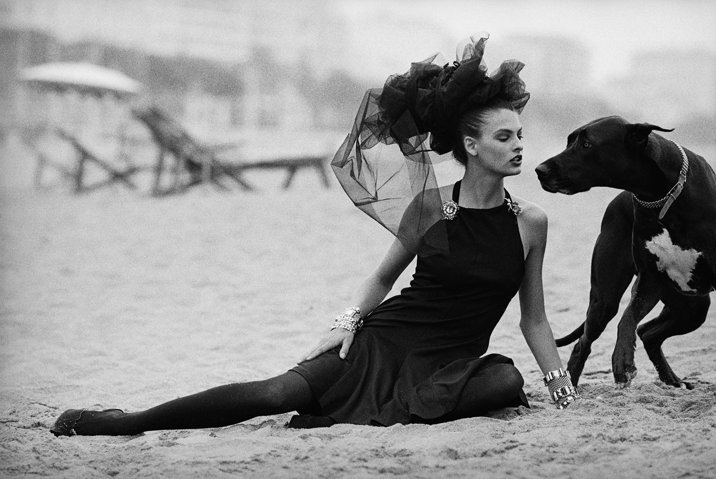 Peter Lindbergh: Linda Evangelista, Italian Vogue, Cannes, France, 1997 március