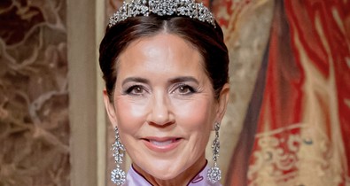 Mária dán királyné fejedelmi jelenségként tűnt fel férje, Frigyes király oldalán
