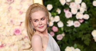 Nicole Kidman és Angelina Jolie gyakorlatilag pucéran, Miley Cyrus a világ legnagyobb dekoltázsában ragyogott a 2025-ös Golden Globe-on