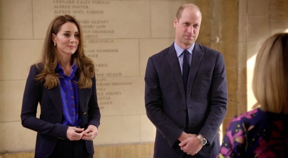 Kate Middleton sikkes nadrágban ünnepelte az egészségügyi dolgozókat