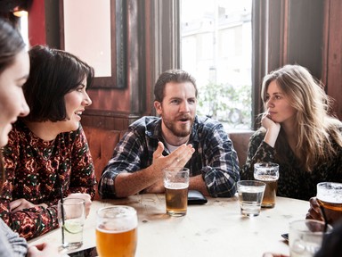 Az emberek jobban kedvelnek, mint gondolnád - de akkor miért hiszed az ellenkezőjét?