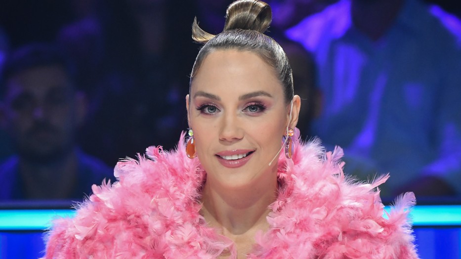 Lékai-Kiss Ramóna meztelenruhában tündökölt