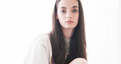 A hétvégére sportos szett a modelltől