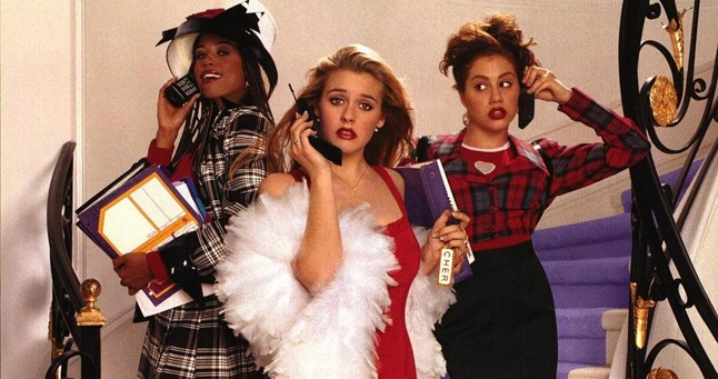 Spinédzserek: Dionne (Stacy Dash), Cher (Alicia Silverstone), Tai (Brittany Murphy)