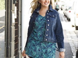 A Tchibo is gondolt a teltkarcsú nőkre