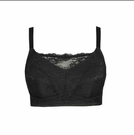 A C&A maszektómia után viselhető melltartói nagy segítséget nyújtanak a melleltávolításon átesett nőknek