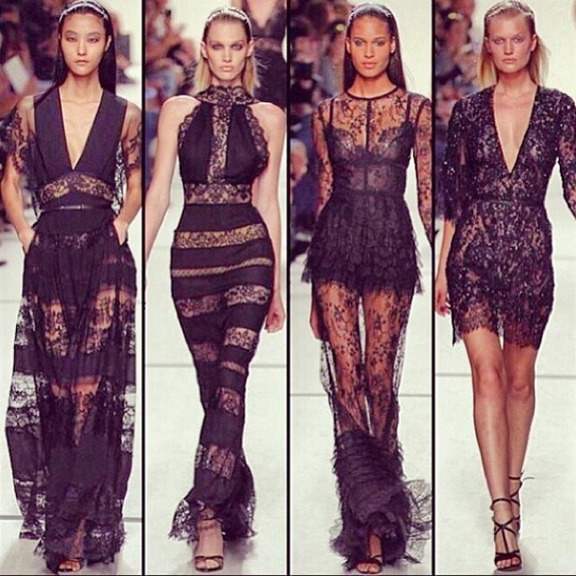 Csipke temérdek mennyiségben az Elie Saab kollekcióban.