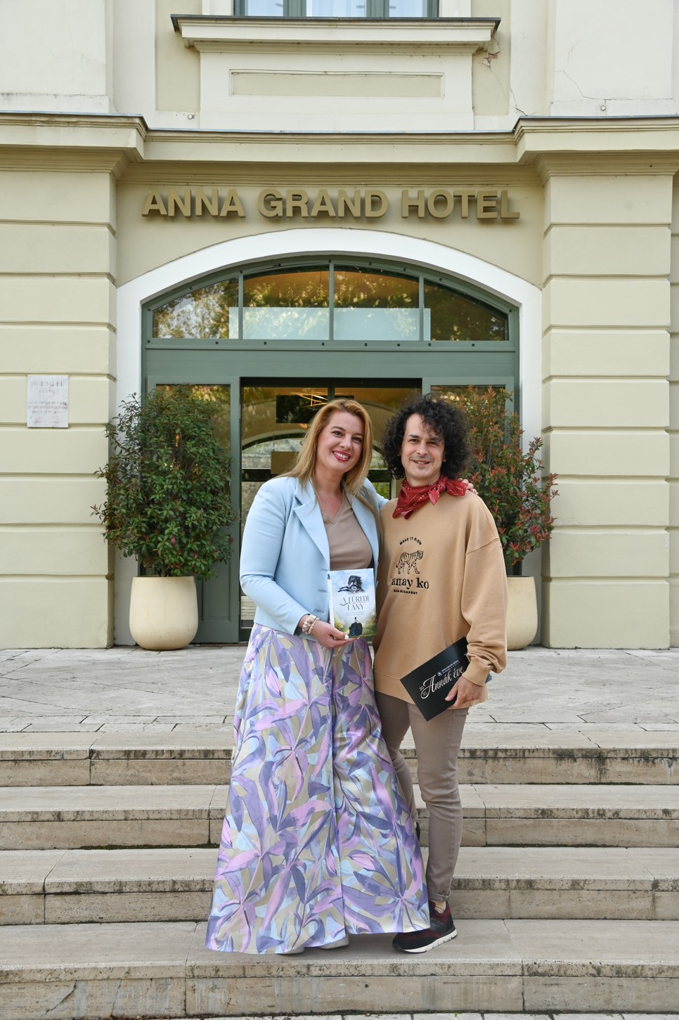 Karády Anna és Molnár Karesz beszélgetett az Anna Café teraszán