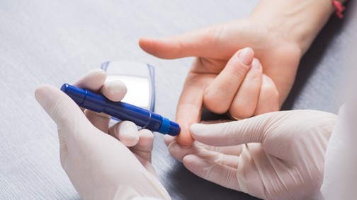 Tudd meg mit rejt a laborleleted! Te tudod mit jelentek a rövidítések a vérképedben?