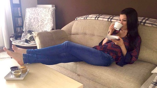 Egy korty kávé, aztán stúdió! Muri Enikő mai napja