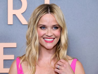 Reese Witherspoon is beszállt a szezon legforróbb trendjébe - éljen a Barbiecore