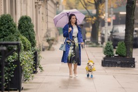 Elegancia egy kis iróniával – ahogy a legjobb szerelmi történetek kezdődnek.