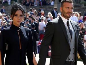 Victoria Beckham végre elárulta, miért vágott morcos fejet a hercegi esküvőn!