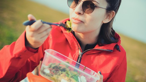 Ezt teszik a testeddel valójában a mikroműanyagok: ne legyen illúziód, te is napi szinten beviszed őket a szervezetedbe