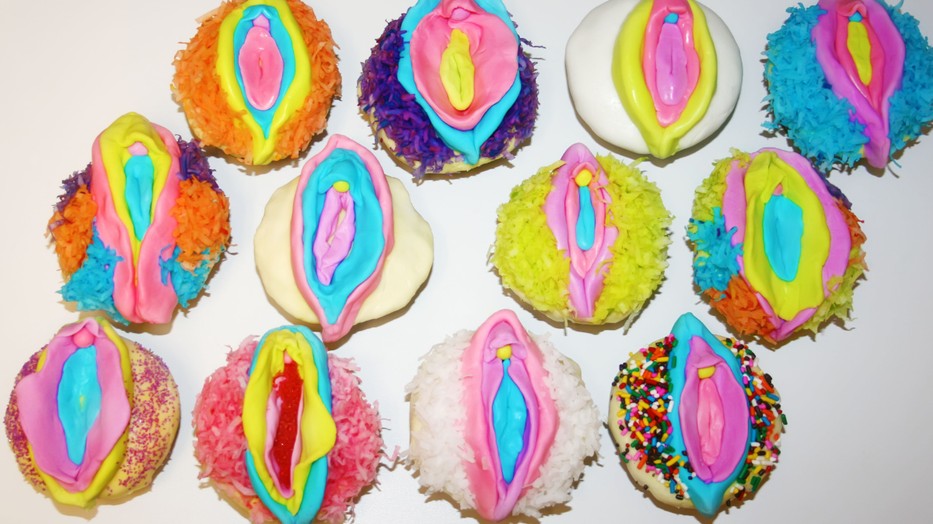 Amíg a férfiak napi rendszerességgel látják a nemiszervüket, addig a nők többsége még soha nem vizsgálta meg tüzetesebben a sajátját