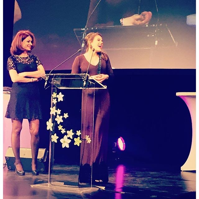 Az év énekesnője, Csobot Adél könnyekig hatódott