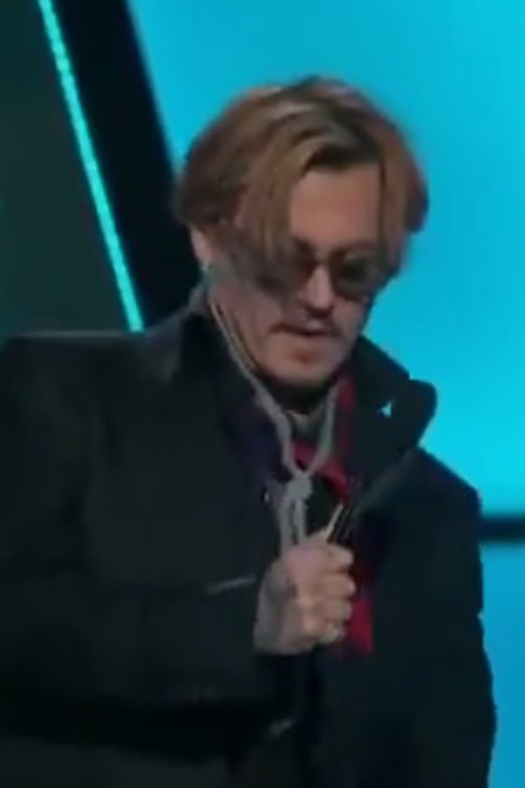 Ennyire részeg Johnny Depp, vagy csak jó színész?