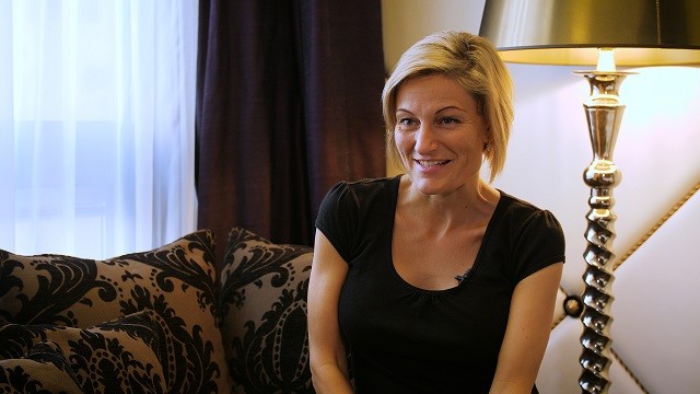 Lopva belenézek a kirakatokba, ahol visszatükröződik az alakom. Igazán hálás vagyok az orvosomnak - Ilyen eredmény született a Bernadett mellplasztikai műtétje után