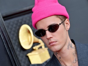 Mi történhetett? Összeszorul a szívünk Justin Bieber sírós fotója láttán