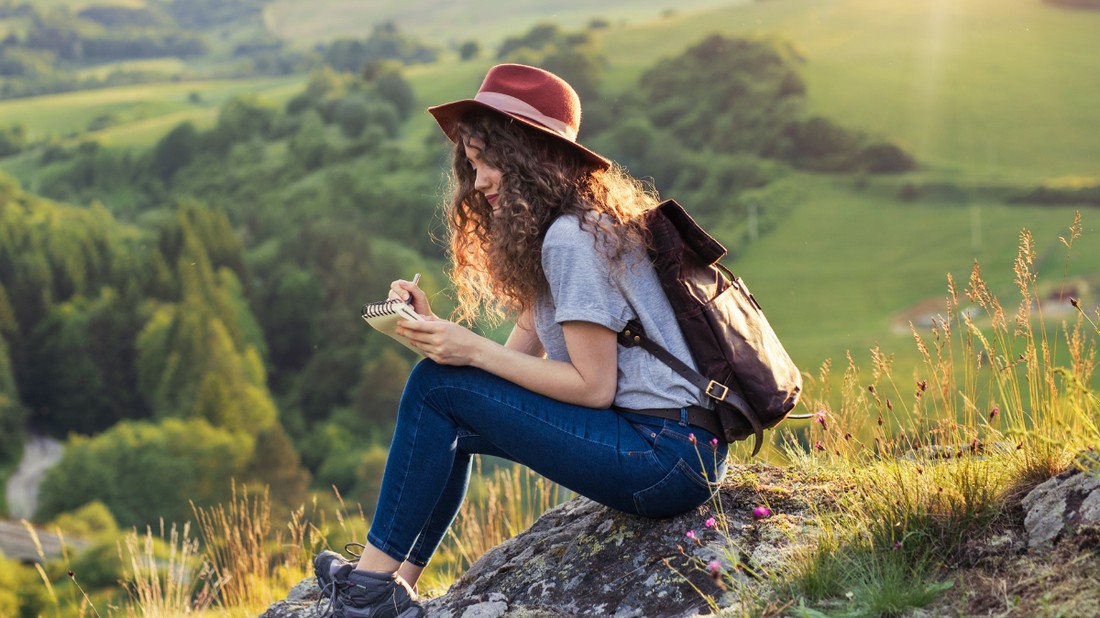 A naplóírás nem csupán egy kreatív hobbi, hanem egy hatékony eszköz a mentális egészséged erősítésére is