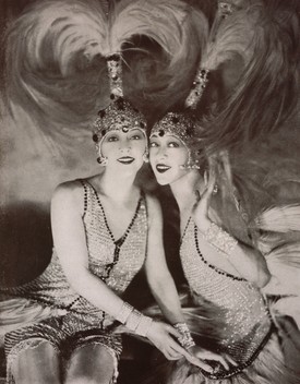 Janka és Róza, a századelő ikonikus sztárjai – Vass Virág regényének főhősei