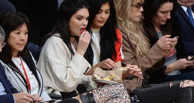 Kendall Jenner megtalálta a legrondább rosszlányos csizmát