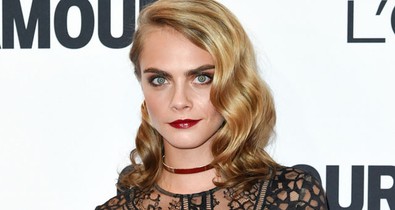 Cara Delevingne ruhájánál furcsábbat keveset láttunk