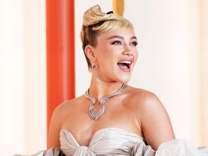 Florence Pugh felszabadította a melleit, méghozzá a legstílusosabb módon