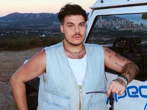 „Bántsanak, de legalább azért, aki vagyok” – Interjú Buzás Andrissal