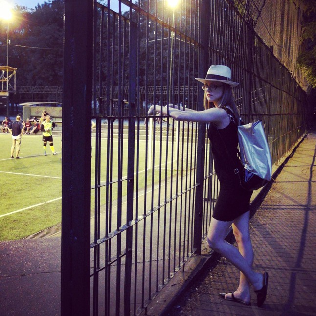 Éjszakai sétához kalap