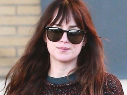Dakota Johnson ultramenő szettjét fillérekből lekoppinthatod