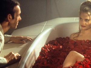 A történelem vége a ’90-es évek filmjeiben egy „kiégett” millennial szemszögéből - beszélgetés Szirmai Gergely filmkritikussal