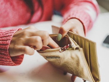 Tedd ezt a 3 dolgot a pénztárcádba, és úgy vonzod majd a pénzt, mint a mágnes