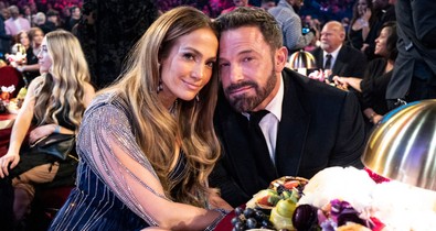 Mégis mi történik? Bizarr fotó készült a Ben Affleck és Jennifer Lopez párosról