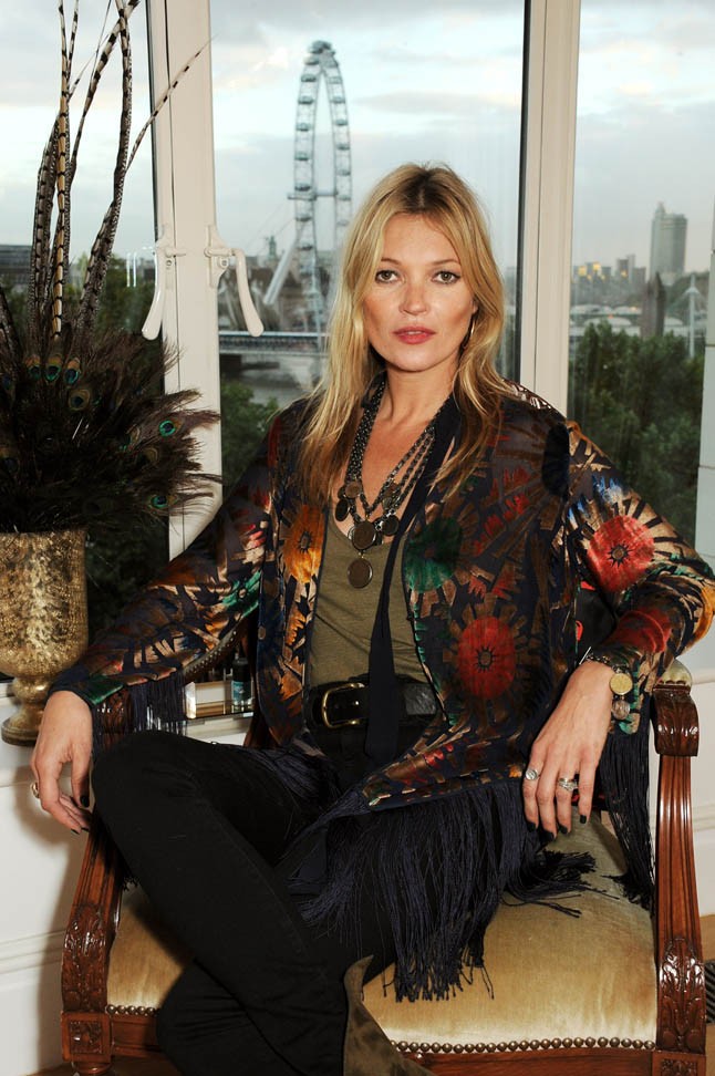 Kate Moss 40 "Hogyan őrzöm meg a szépségem? Sehogy."