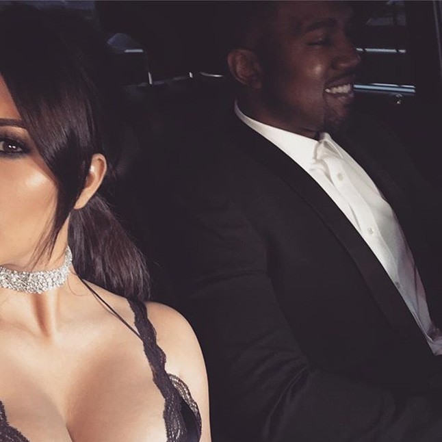 kim kardsahian, kanye west, esküvő, lakodalom, szelfi, melle, ciciszelfi, instagram, snapchat, pornográf