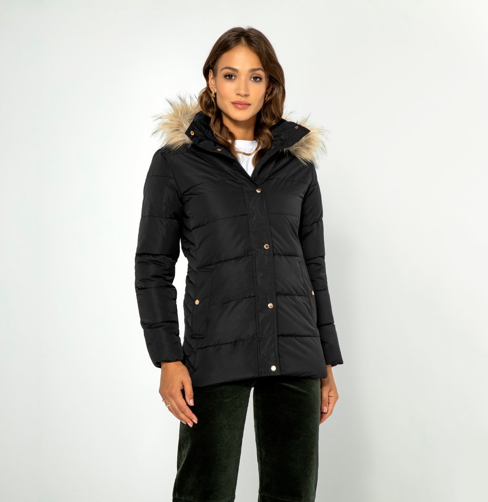 Steppelt női kabát monogrammal a Wittchen kínálatábó