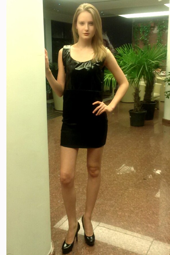 Pénteki parti szettben a modell