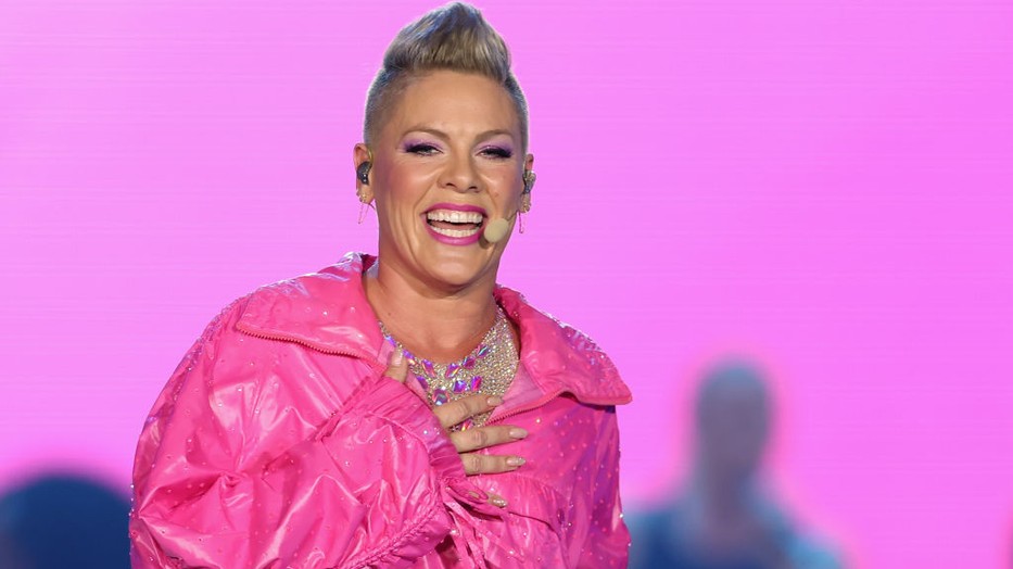 Pink együtt lépet színpadra a tinilányával, aki nagyon hasonlít az édesanyjára