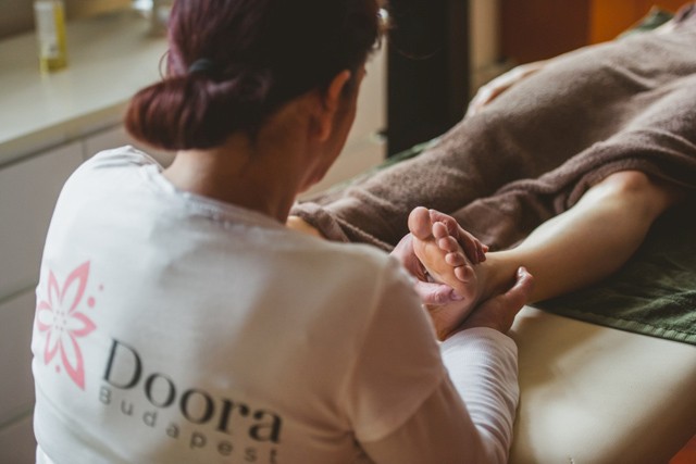 A tökéletes Valentin-napi ajándék: Lazító masszázs otthon a pároddal