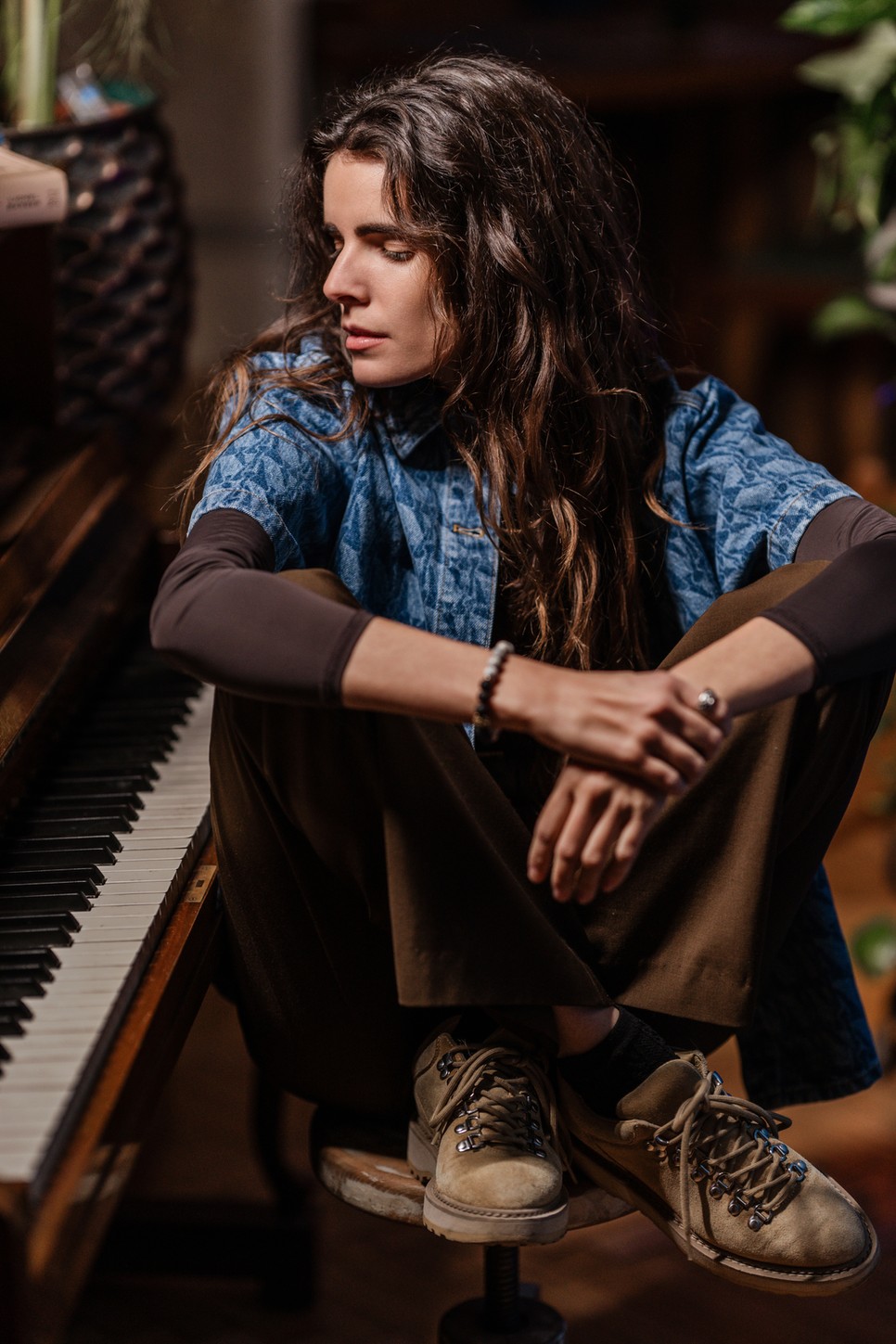 Urbányi Zóra számára a dalírás számára nem műfaji döntés, hanem belső állapot kérdése.