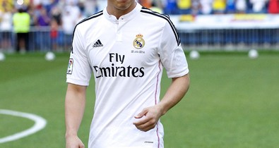 Helló Ronaldo, itt jön James!